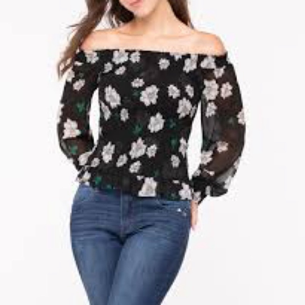 NWT Ricki’s Daisy Print Smocked Peplum Blouse